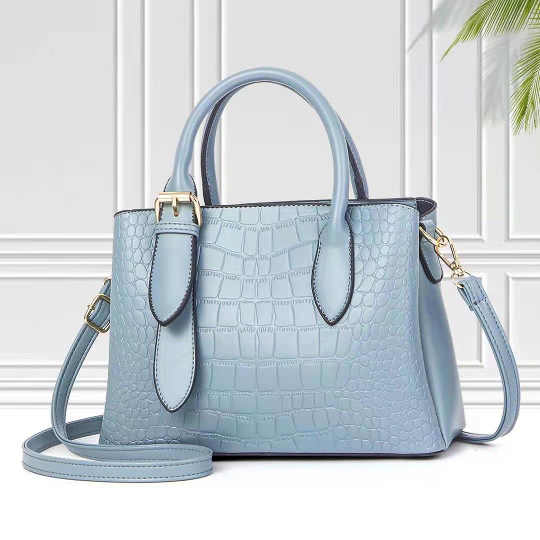New Large Capacity Portable And Fashion  bag